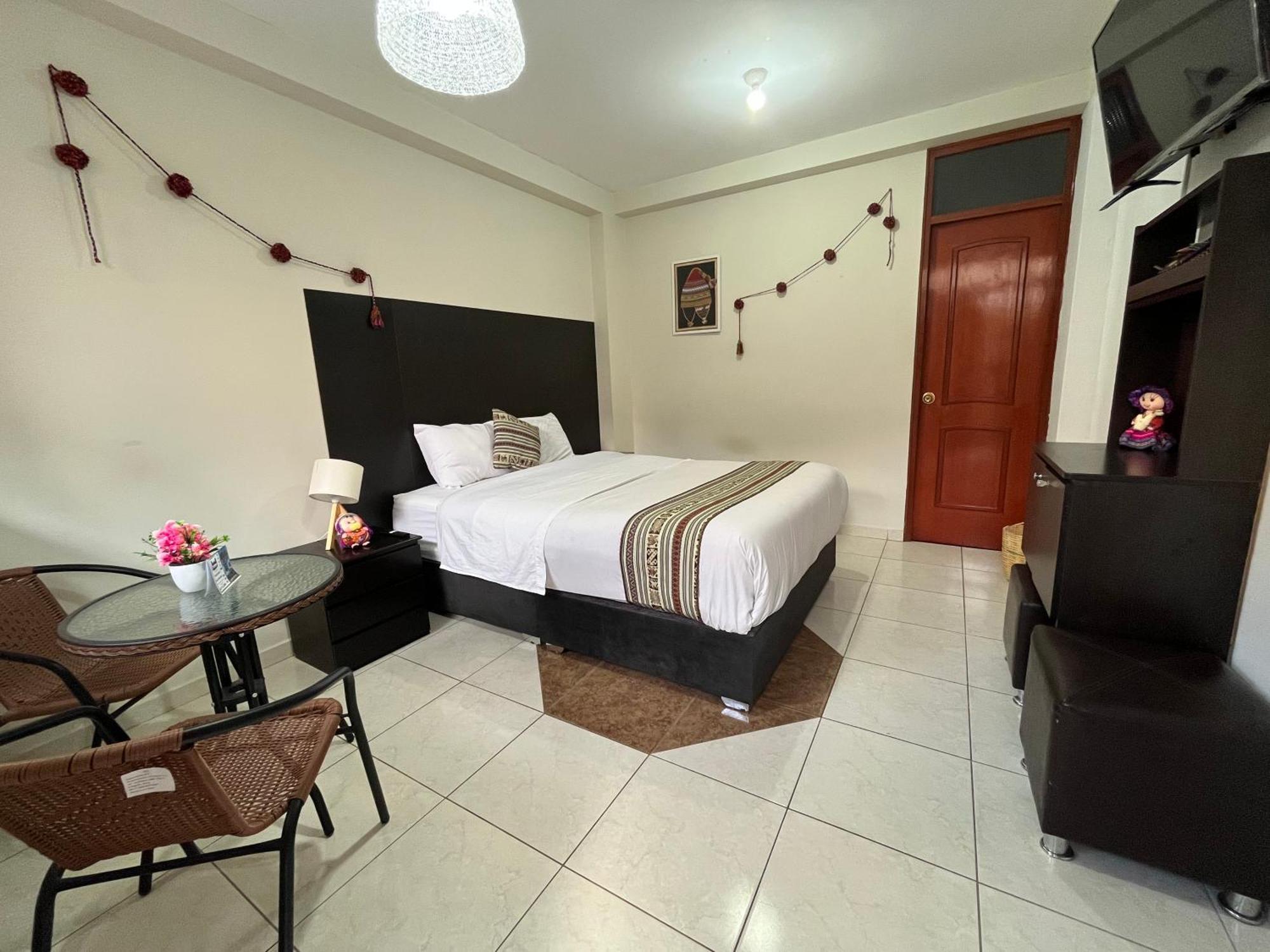 Cusco Rooms *